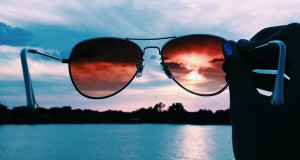 Внимавајте: Купувате евтини очила за сонце – еве што може да се случи