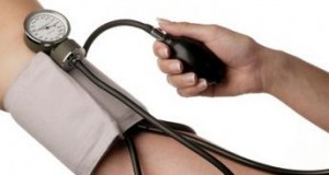 Симптоми на висок крвен притисок: 5 најчести знаци на предупредување од „тивкиот убиец“