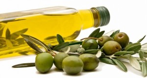 Лажно маслиново масло во продавниците: Проверете дали ви продаваат оригинално