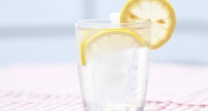Вода со лимон барем еднаш дневно