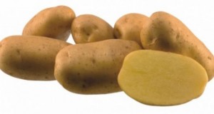 Варен компир за враќање на бојата на седите влакна