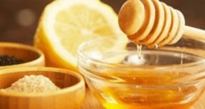Сода бикарбона и мед – Лек кој ја уништува најопасната болест во светот