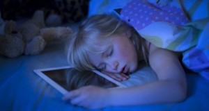 Не спијте во соба полна со технолошки уреди!