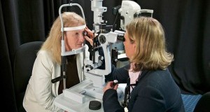 Слепа жена прогледа – вградено и е првото бионичко око